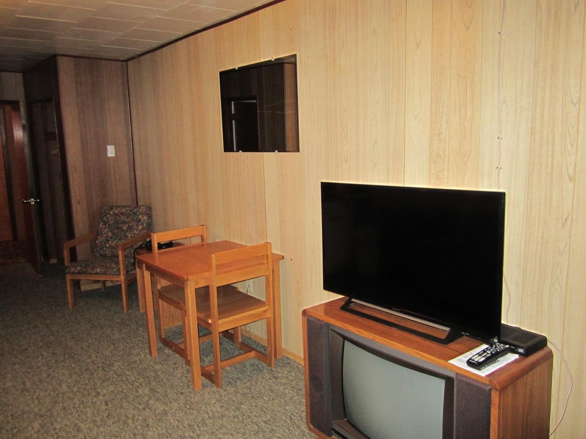 Airport Chalet Whitehorse Esterno foto