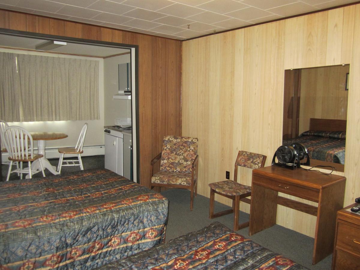 Airport Chalet Whitehorse Esterno foto